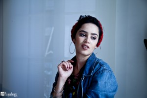 Dare to be original Shooting Editorial Paperbagg Magazine Romantic denim (4)    
